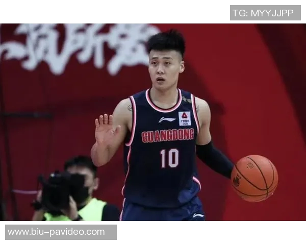 体坛早报：赵睿准绝杀男篮斯杯险胜埃及